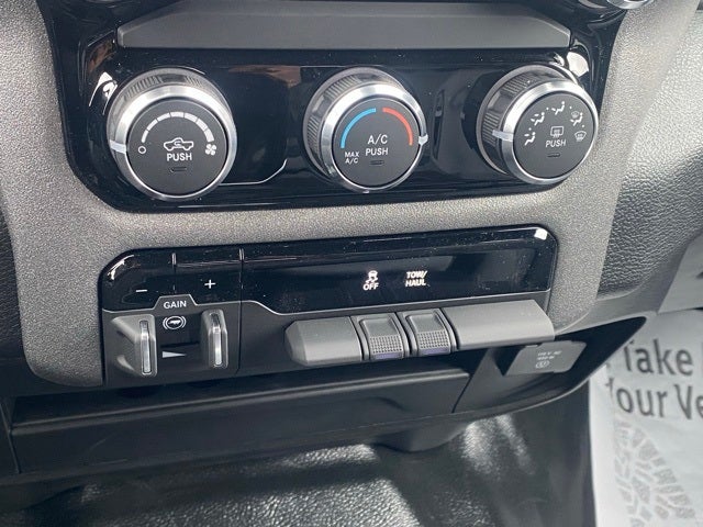 2026 RAM Ram 3500 RAM 3500 TRADESMAN CREW CAB 4X4 8' BOX