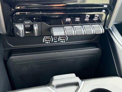 2026 RAM Ram 3500 RAM 3500 BIG HORN CREW CAB 4X4 8' BOX