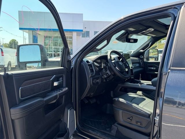 2027 RAM Ram 3500 RAM 3500 LARAMIE CREW CAB 4X4 8' BOX
