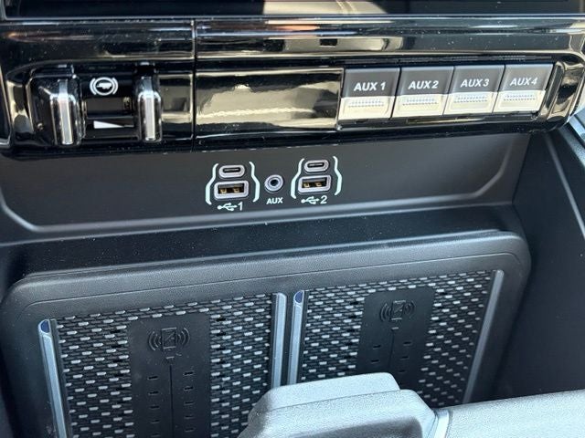 2027 RAM Ram 3500 RAM 3500 LARAMIE CREW CAB 4X4 8' BOX