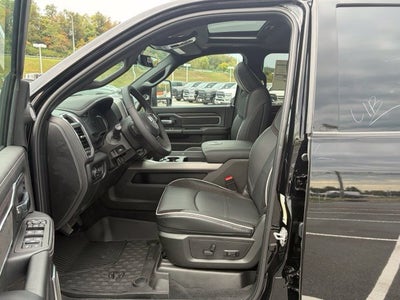 2027 RAM Ram 3500 RAM 3500 LARAMIE CREW CAB 4X4 8' BOX