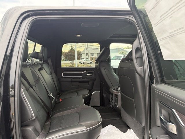 2027 RAM Ram 3500 RAM 3500 LARAMIE CREW CAB 4X4 8' BOX