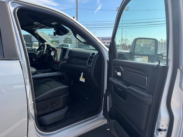 2026 RAM Ram 3500 RAM 3500 LARAMIE CREW CAB 4X4 8' BOX