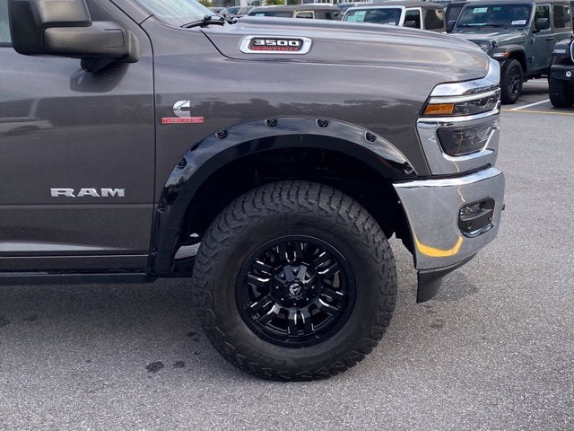 2025 RAM 3500 Laramie Crew Cab 4x4 8' Box