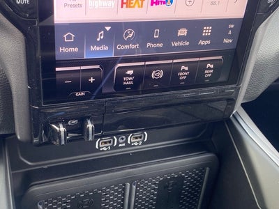 2026 RAM Ram 3500 RAM 3500 LARAMIE CREW CAB 4X4 8' BOX