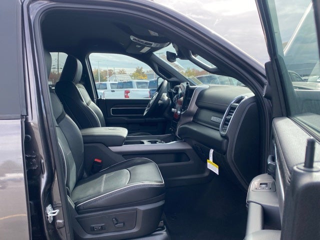 2026 RAM Ram 3500 RAM 3500 LARAMIE CREW CAB 4X4 8' BOX