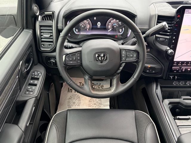 2026 RAM Ram 3500 RAM 3500 LIMITED MEGA CAB 4X4 6'4' BOX