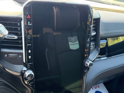 2027 RAM Ram 3500 RAM 3500 LIMITED MEGA CAB 4X4 6'4' BOX