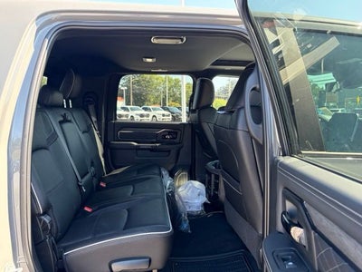 2027 RAM Ram 3500 RAM 3500 LIMITED MEGA CAB 4X4 6'4' BOX