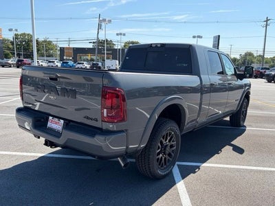 2027 RAM Ram 3500 RAM 3500 LIMITED MEGA CAB 4X4 6'4' BOX