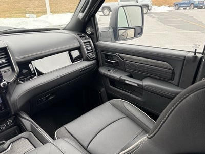 2026 RAM Ram 3500 RAM 3500 LIMITED MEGA CAB 4X4 6'4' BOX