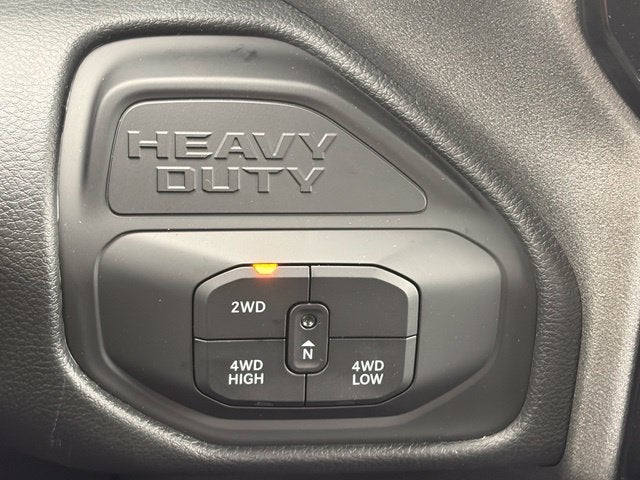 2027 RAM Ram 2500 RAM 2500 BLACK EXPRESS CREW CAB 4X4 6'4' BOX
