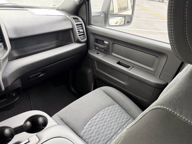 2027 RAM Ram 2500 RAM 2500 BLACK EXPRESS CREW CAB 4X4 6'4' BOX