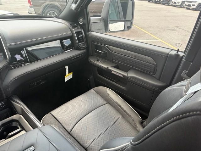2026 RAM Ram 2500 RAM 2500 LIMITED CREW CAB 4X4 6'4' BOX