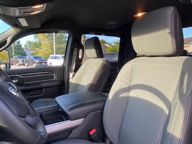 2024 RAM 3500 Big Horn Crew Cab 4x4 8' Box