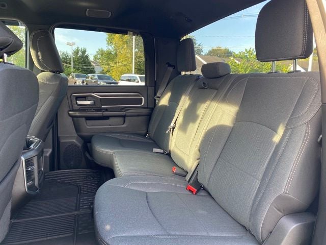 2024 RAM 3500 Big Horn Crew Cab 4x4 8' Box