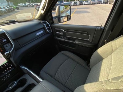 2024 RAM 3500 Big Horn Crew Cab 4x4 8' Box
