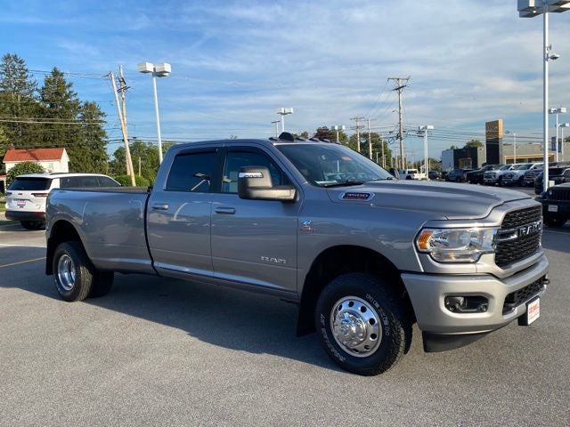 2024 RAM 3500 Big Horn Crew Cab 4x4 8' Box