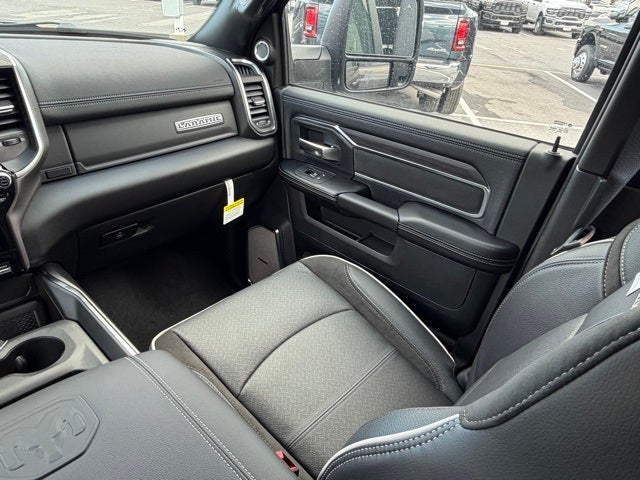 2026 RAM Ram 3500 RAM 3500 LARAMIE CREW CAB 4X4 8' BOX