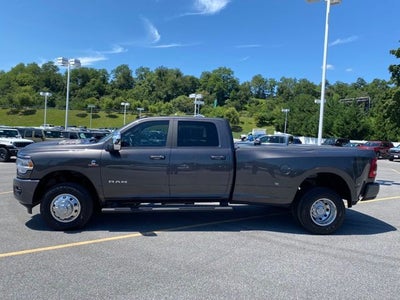 2023 RAM 3500 Laramie Crew Cab 4x4 8' Box