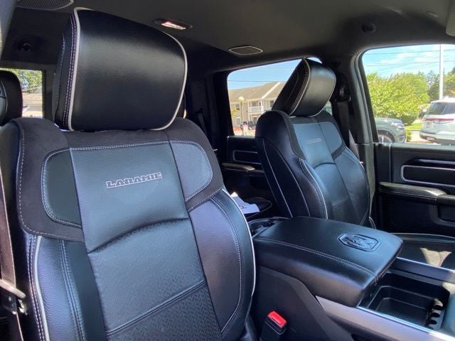 2023 RAM 3500 Laramie Crew Cab 4x4 8' Box