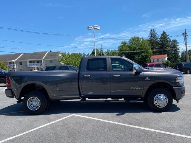 2023 RAM 3500 Laramie Crew Cab 4x4 8' Box