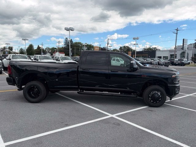 2027 RAM Ram 3500 RAM 3500 LARAMIE CREW CAB 4X4 8' BOX