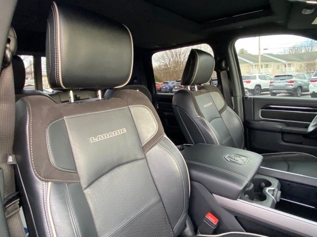 2023 RAM 3500 Laramie Crew Cab 4x4 8' Box