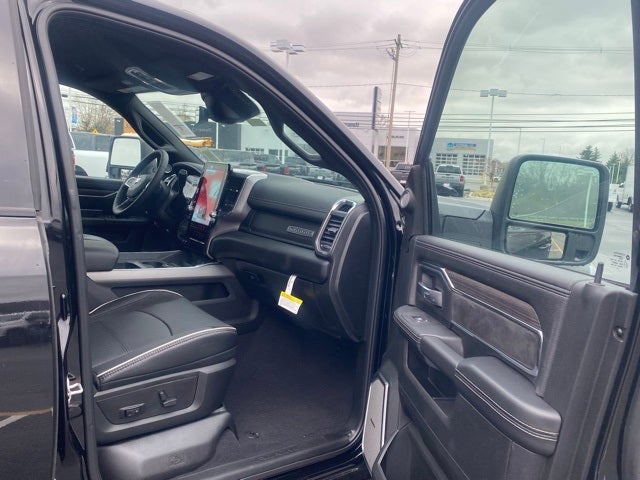 2026 RAM Ram 3500 RAM 3500 LARAMIE CREW CAB 4X4 8' BOX