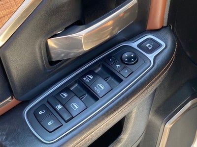 2020 RAM 3500 Laramie Longhorn Crew Cab 4x4 8' Box