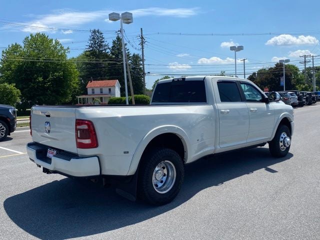 2020 RAM 3500 Laramie Longhorn Crew Cab 4x4 8' Box