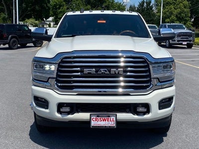 2020 RAM 3500 Laramie Longhorn Crew Cab 4x4 8' Box