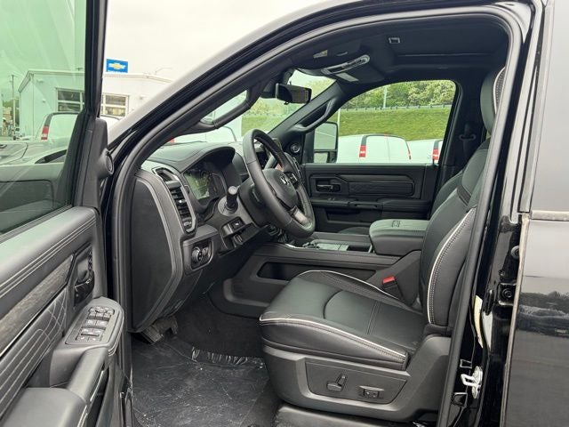 2026 RAM Ram 3500 RAM 3500 LIMITED MEGA CAB 4X4 6'4' BOX