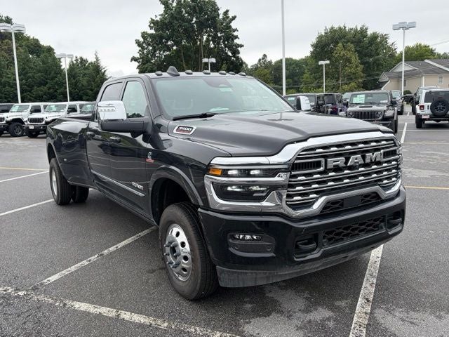 2026 RAM Ram 3500 RAM 3500 LIMITED CREW CAB 4X4 8' BOX