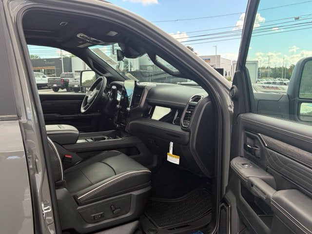 2027 RAM Ram 3500 RAM 3500 LIMITED CREW CAB 4X4 8' BOX