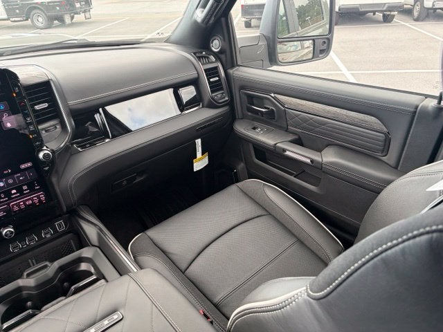 2027 RAM Ram 3500 RAM 3500 LIMITED CREW CAB 4X4 8' BOX
