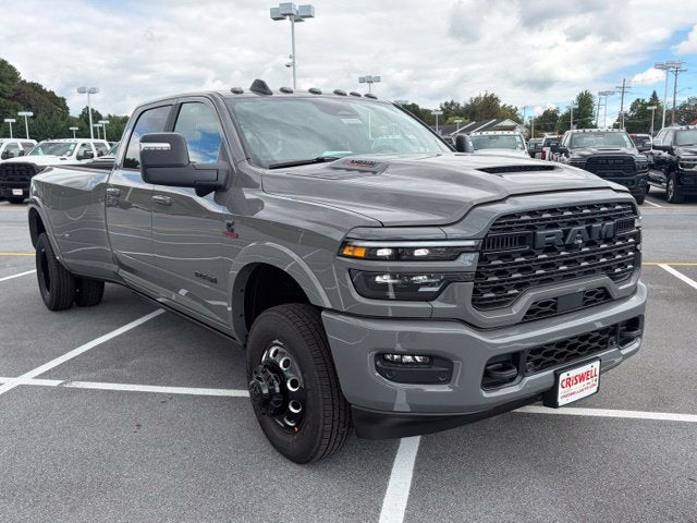 2027 RAM Ram 3500 RAM 3500 LIMITED CREW CAB 4X4 8' BOX