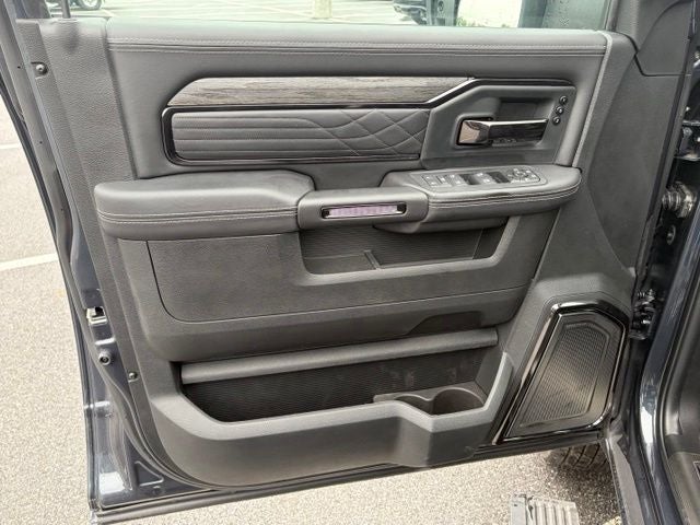 2026 RAM Ram 3500 RAM 3500 LIMITED CREW CAB 4X4 8' BOX