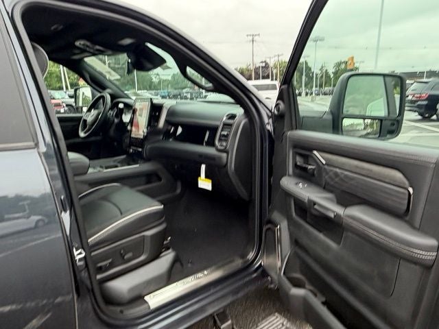 2026 RAM Ram 3500 RAM 3500 LIMITED CREW CAB 4X4 8' BOX