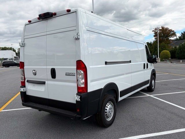 2027 RAM ProMaster Cargo Van Tradesman