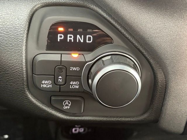 2026 RAM Ram 1500 RAM 1500 TRADESMAN CREW CAB 4X4 5'7' BOX