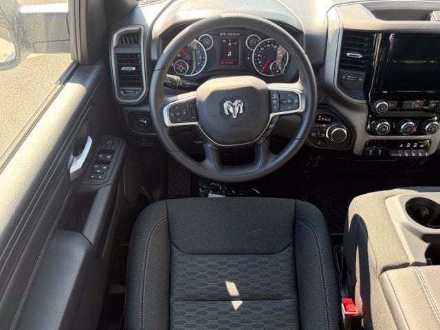 2027 RAM Ram 1500 RAM 1500 TRADESMAN CREW CAB 4X4 5'7' BOX