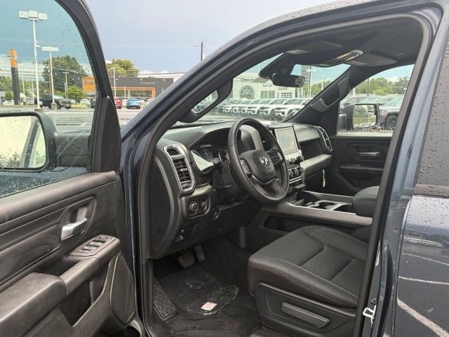 2026 RAM 1500 RAM 1500 EXPRESS CREW CAB 4X4 5'7' BOX