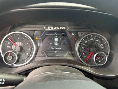 2026 RAM 1500 RAM 1500 EXPRESS CREW CAB 4X4 5'7' BOX