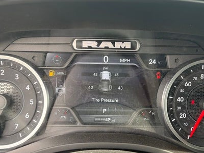 2026 RAM 1500 RAM 1500 EXPRESS CREW CAB 4X4 5'7' BOX