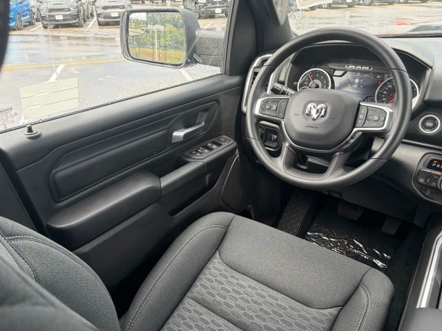 2026 RAM 1500 RAM 1500 EXPRESS CREW CAB 4X4 5'7' BOX