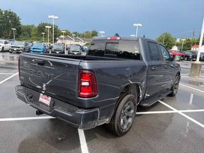 2026 RAM 1500 RAM 1500 EXPRESS CREW CAB 4X4 5'7' BOX