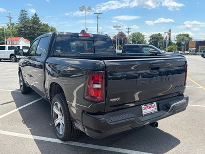2026 RAM Ram 1500 RAM 1500 EXPRESS CREW CAB 4X4 5'7' BOX