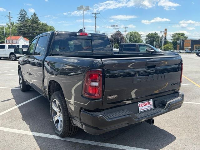 2026 RAM Ram 1500 RAM 1500 EXPRESS CREW CAB 4X4 5'7' BOX