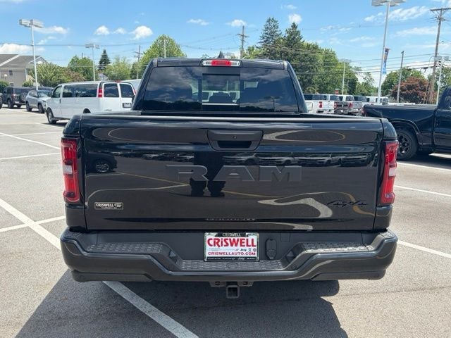 2026 RAM Ram 1500 RAM 1500 EXPRESS CREW CAB 4X4 5'7' BOX